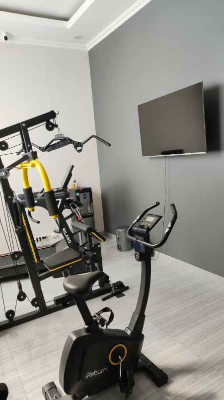 dijual rumah green garden residence