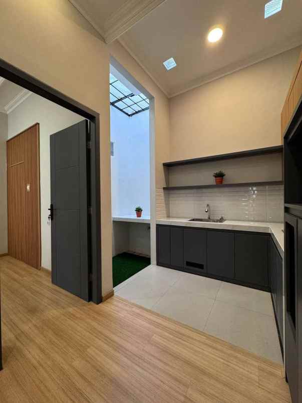 dijual rumah griya asri