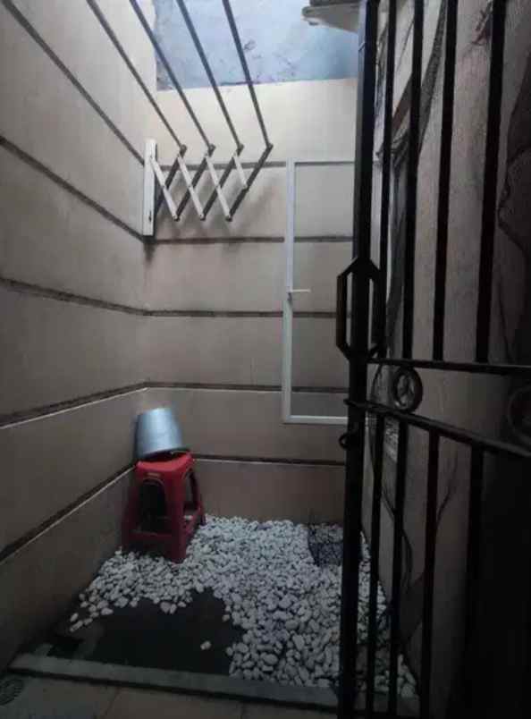 dijual rumah gunung anyar