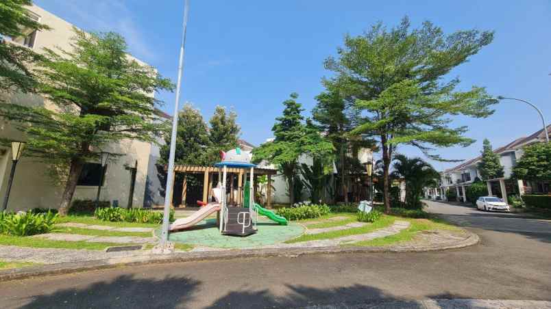 dijual rumah harapan indah