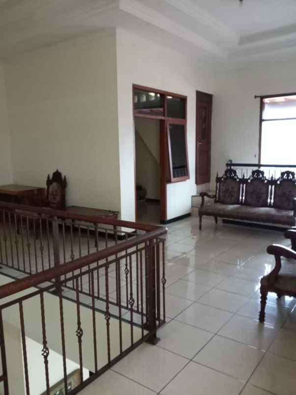dijual rumah hunian eklusive perumahan