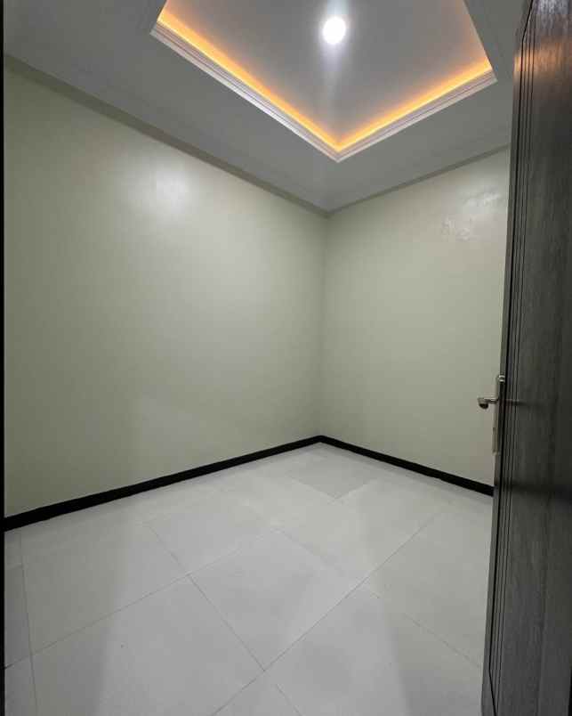 dijual rumah jagakarsa