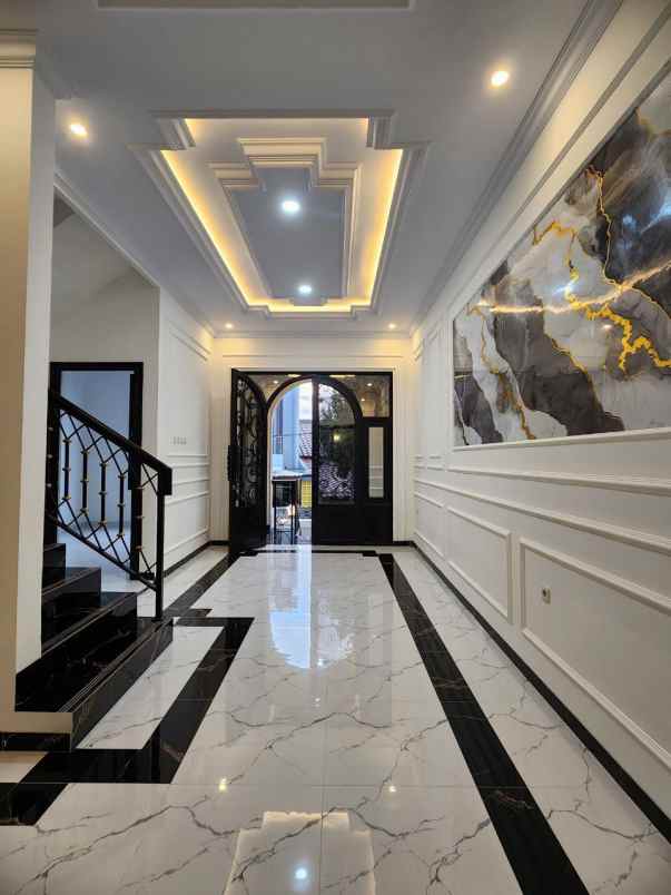 dijual rumah jagakarsa