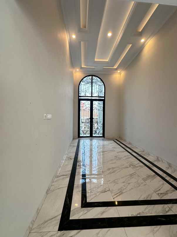 dijual rumah jagakarsa jakarta selatan