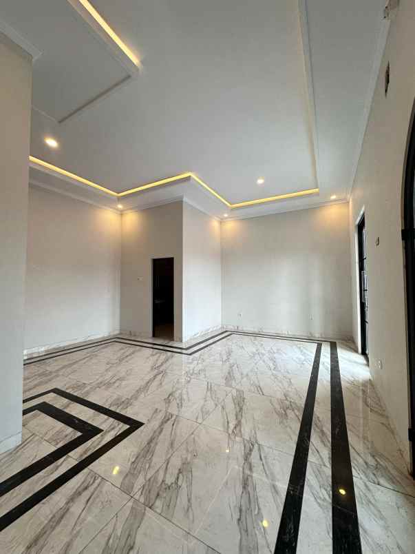 dijual rumah jagakarsa jakarta selatan