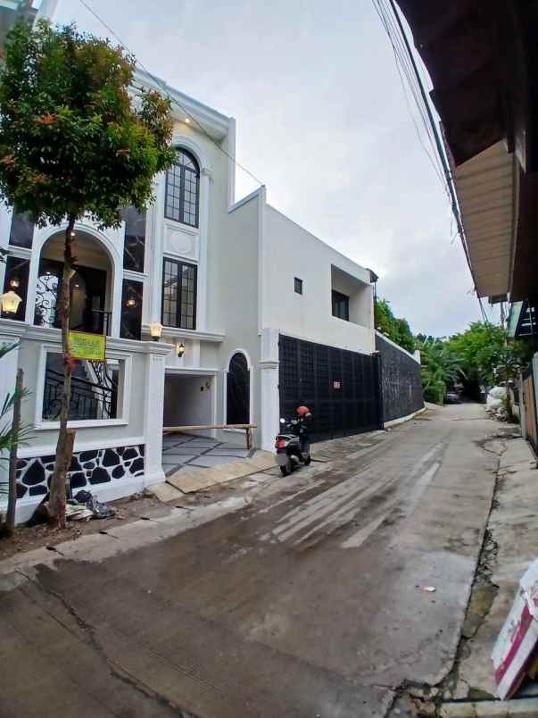 dijual rumah jagakarsa jakarta selatan