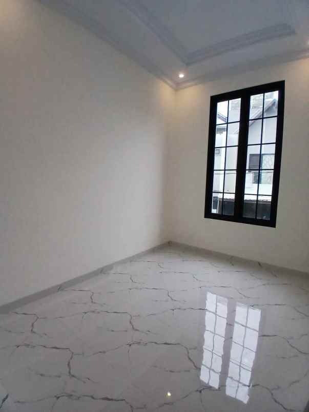 dijual rumah jagakarsa jakarta selatan