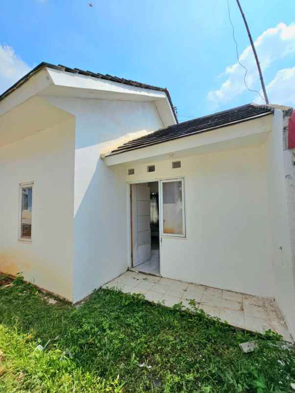 dijual rumah jalan cijangkurang cicalengka