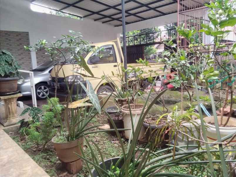 dijual rumah jalan karang tengah raya no 46
