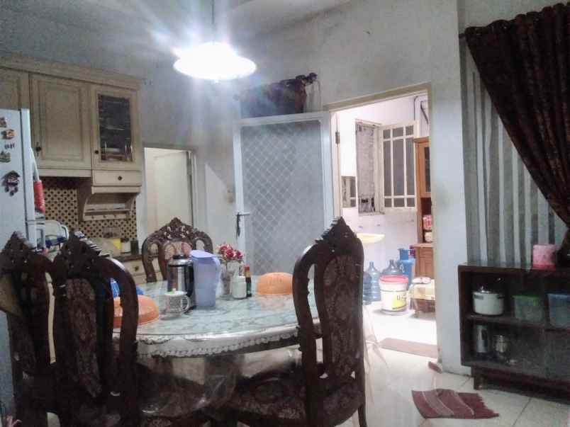 dijual rumah jalan karang tengah raya no 46