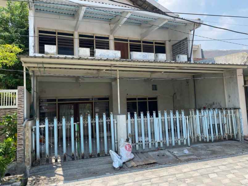 dijual rumah jalan mulyosari