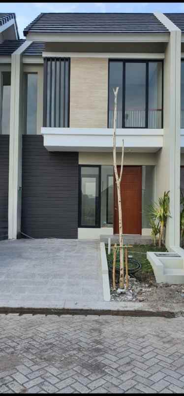 dijual rumah jalan north west lake