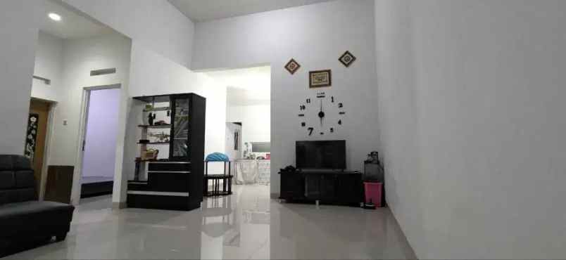 dijual rumah jalan padat karya