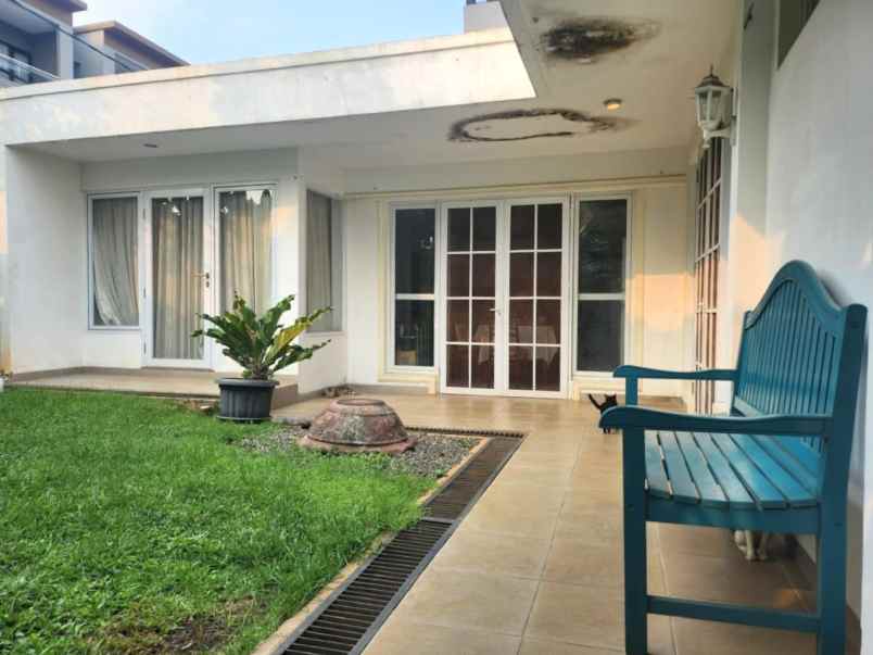 dijual rumah jalan pancoran timur