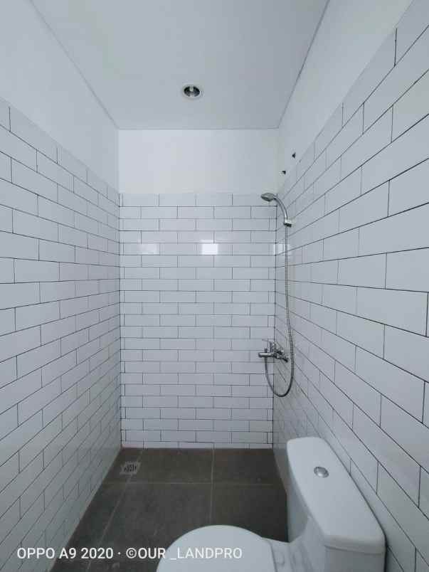 dijual rumah jalan raya ciputat pondok