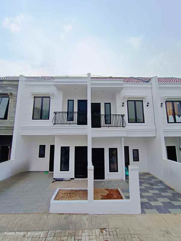 dijual rumah jalan raya cirendeu pisangan