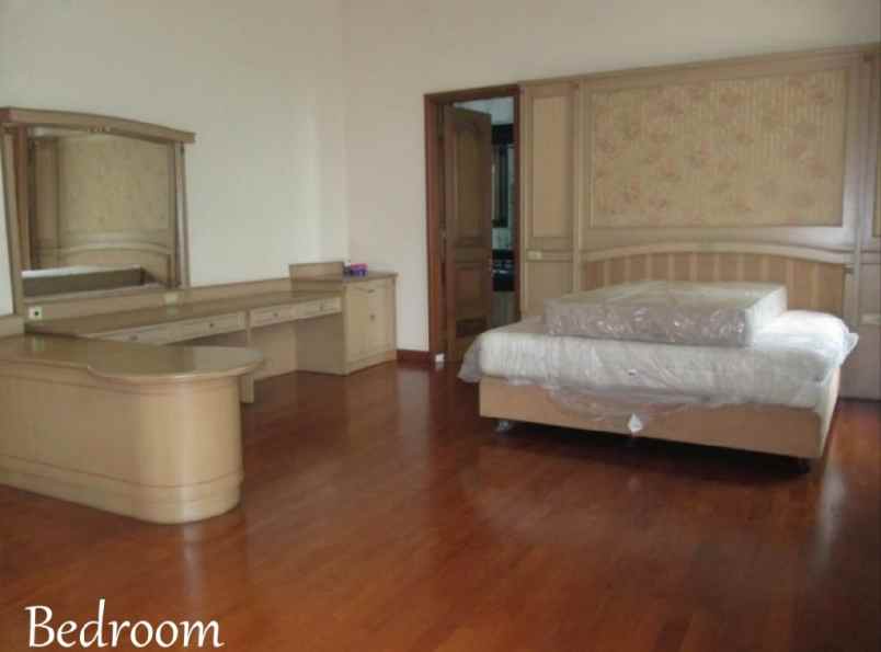 dijual rumah jalan raya kuningan barat