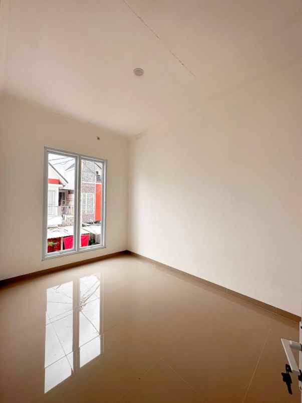 dijual rumah jatibening