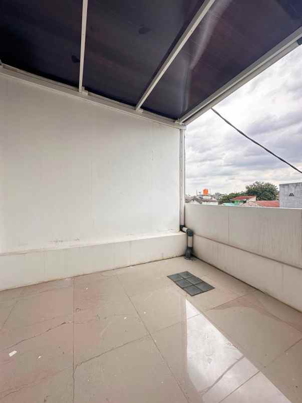 dijual rumah jatibening