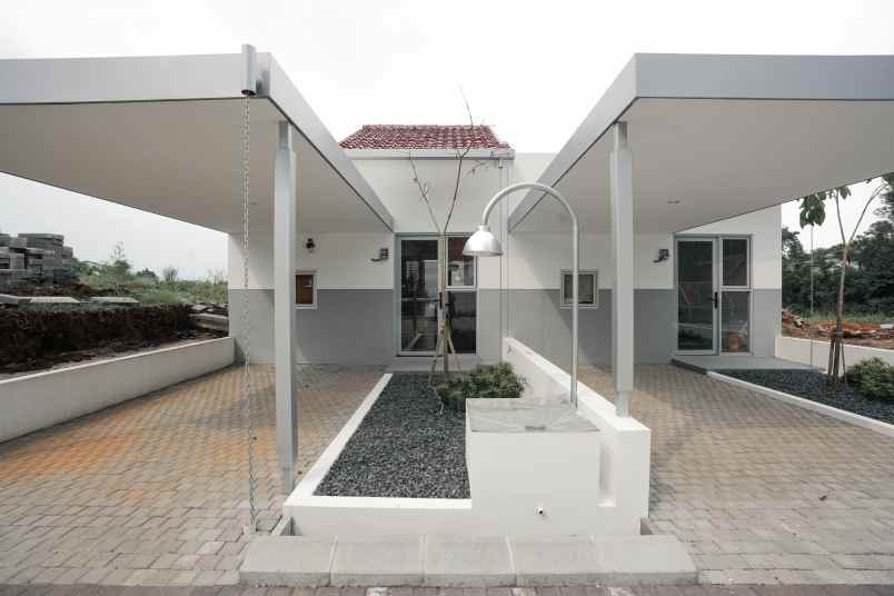 dijual rumah jl banda asri blok