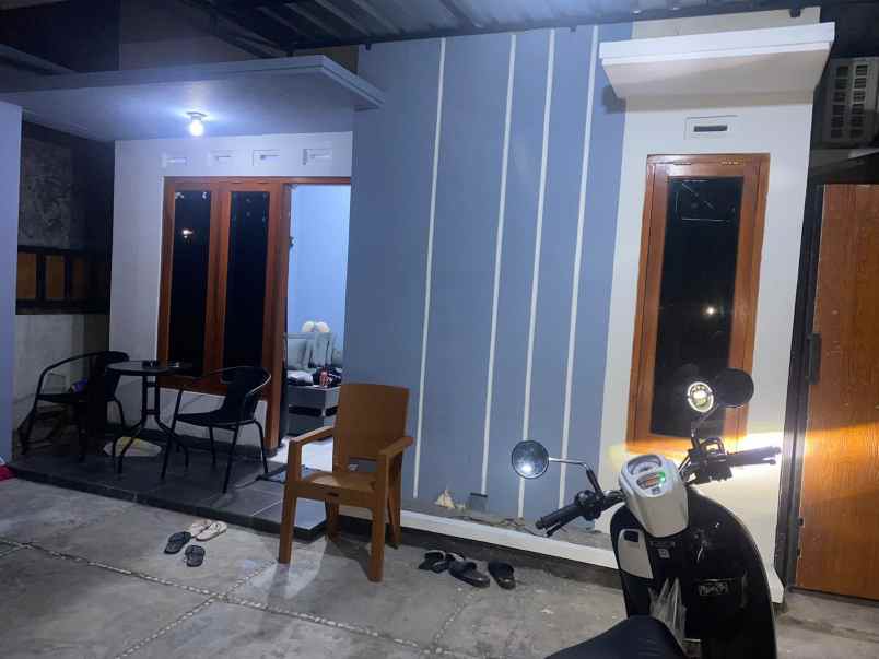 dijual rumah jl bantul km 8