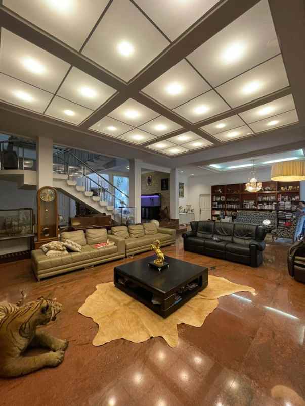 dijual rumah jl benda jeruk purut