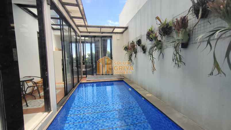 dijual rumah jl bogor nirwana residence