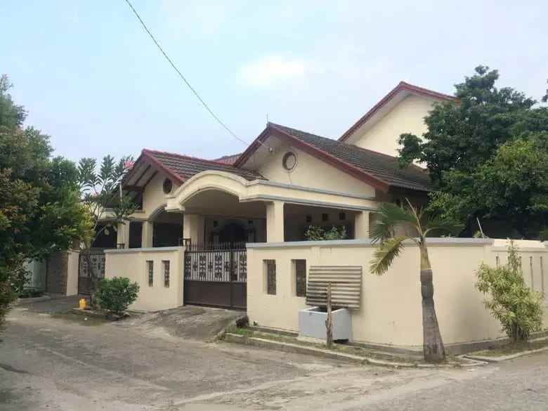 dijual rumah jl bongas jatimakmur