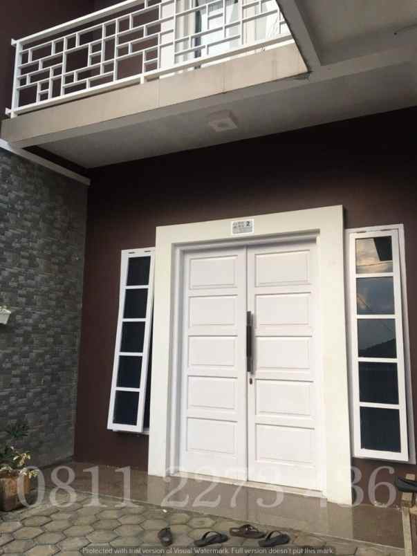 dijual rumah jl cidamar