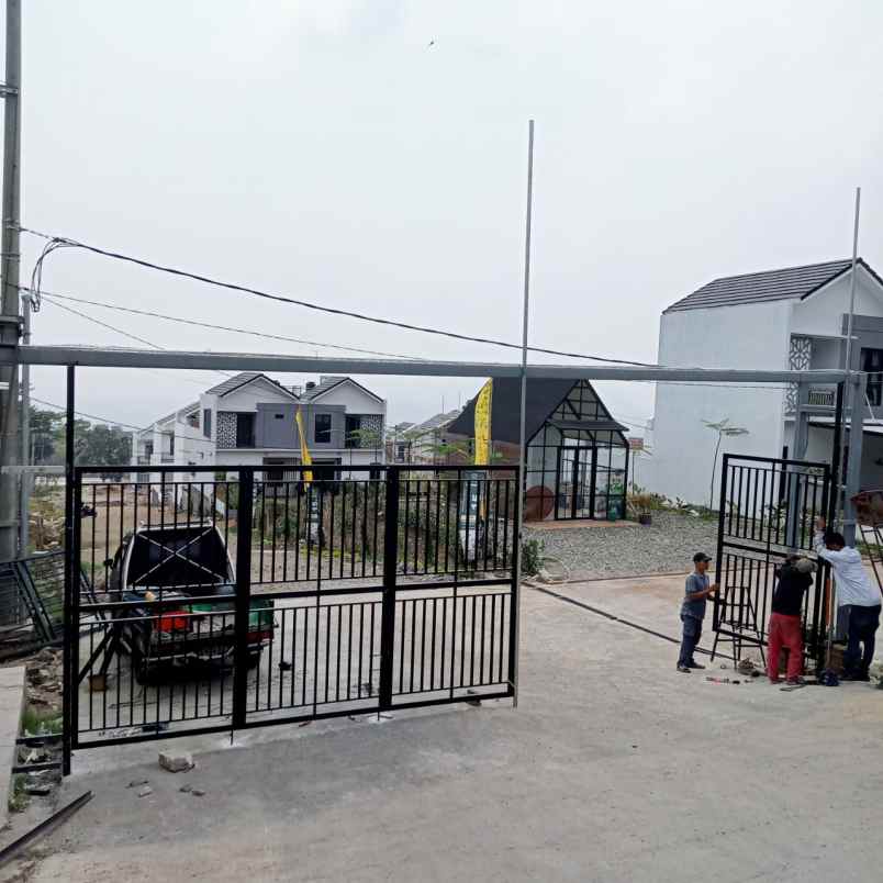 dijual rumah jl cijamil ngamprah