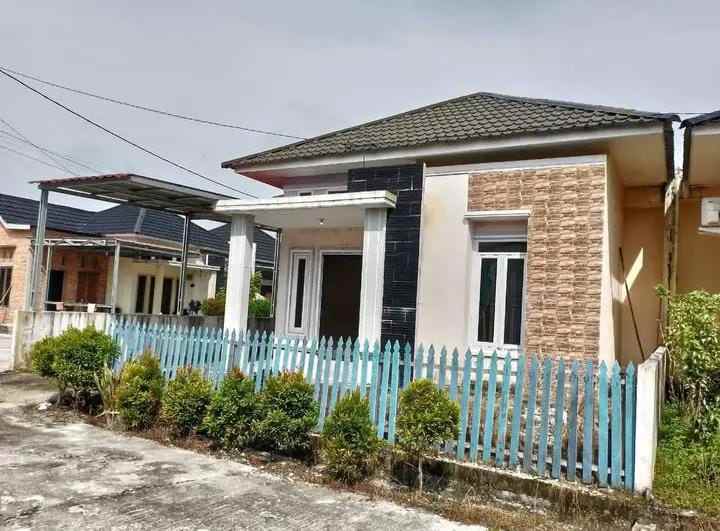 dijual rumah jl guna karya
