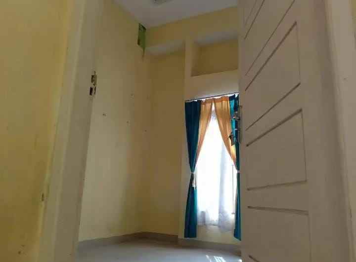 dijual rumah jl guna karya