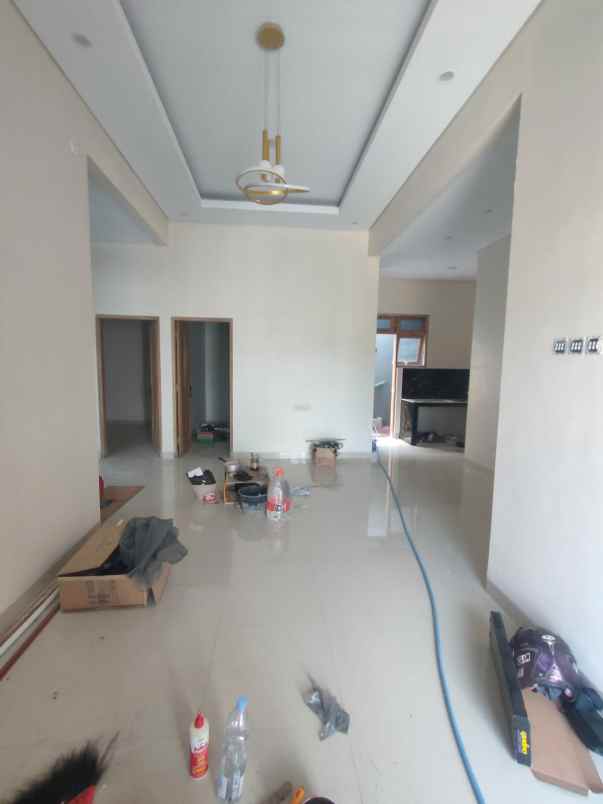 dijual rumah jl imogiri barat