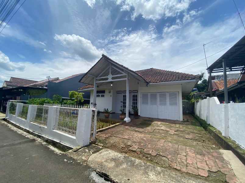 dijual rumah jl ipik gandamanah munjul