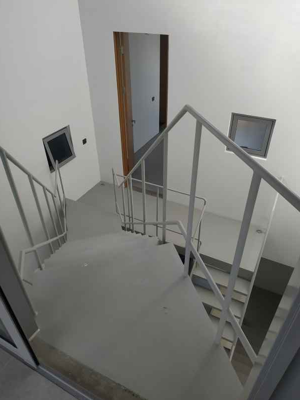 dijual rumah jl joglo raya