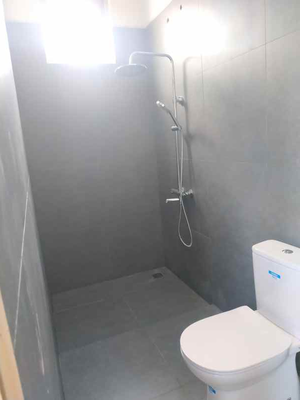 dijual rumah jl joglo raya