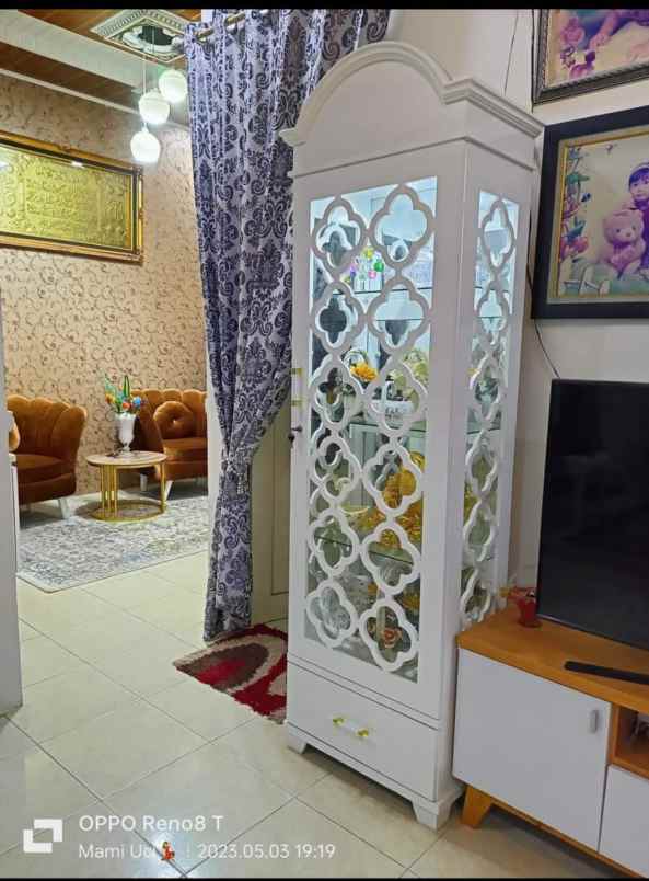 dijual rumah jl kartama
