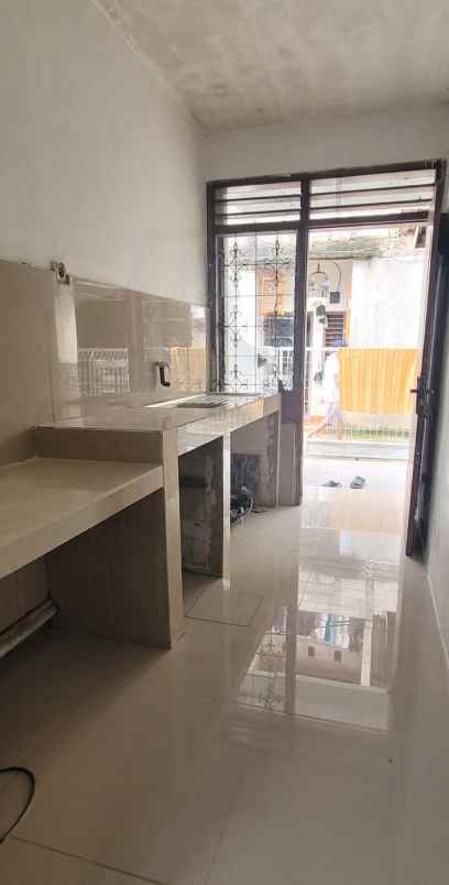 dijual rumah jl margonda raya kemiri muka