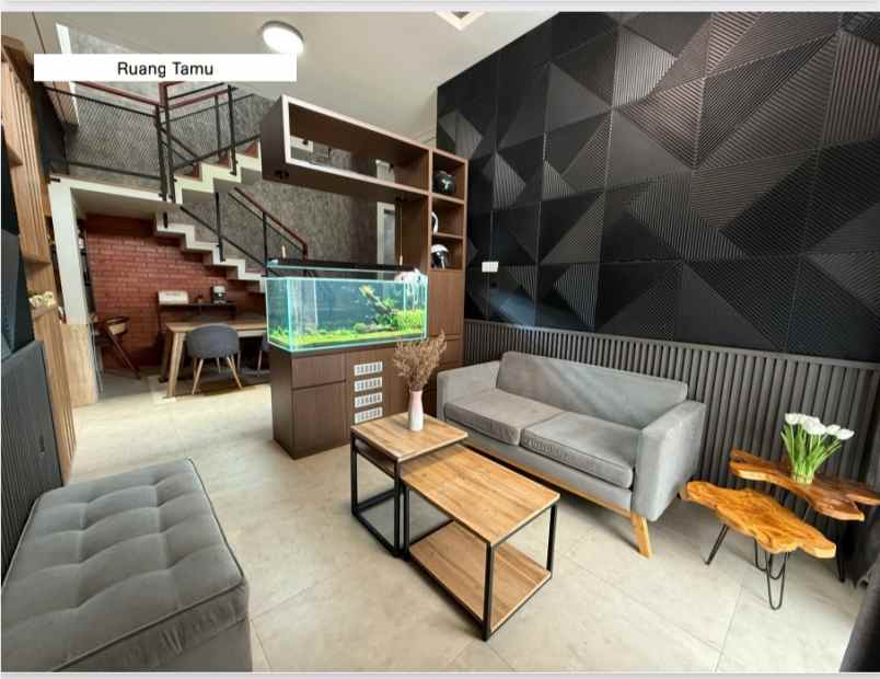 dijual rumah jl pala raya