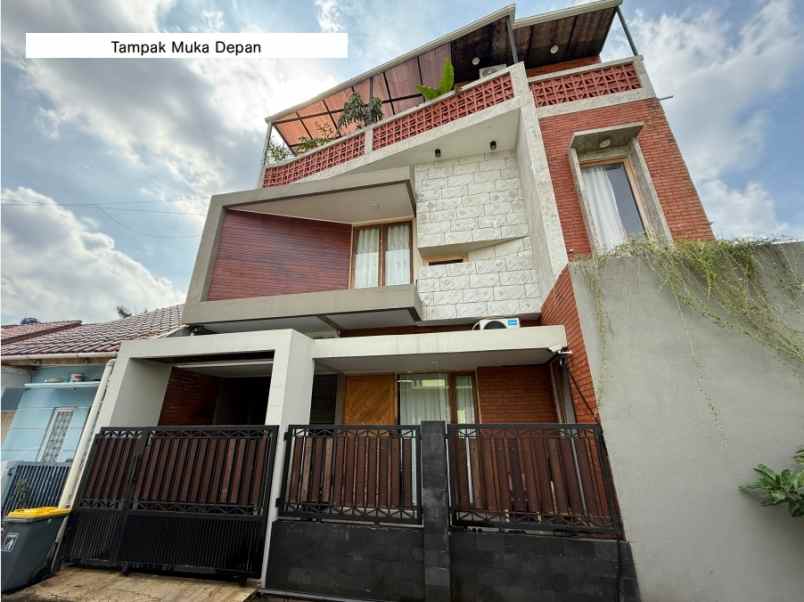 dijual rumah jl pala raya