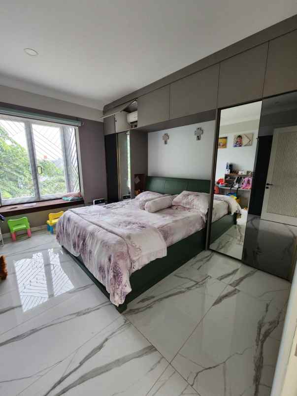 dijual rumah jl perum griya blok petir