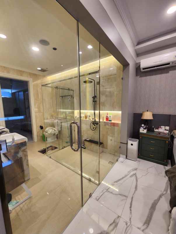 dijual rumah jl perum griya blok petir