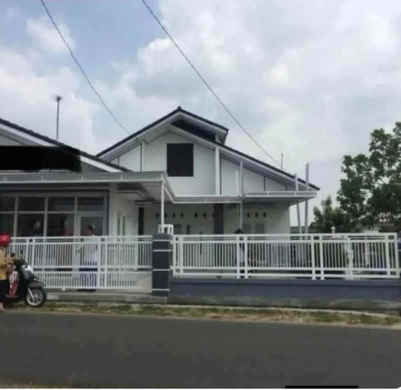 dijual rumah jl raya citalang
