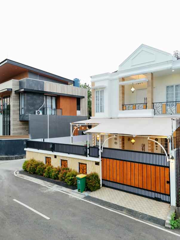 dijual rumah jl raya komplek marinir