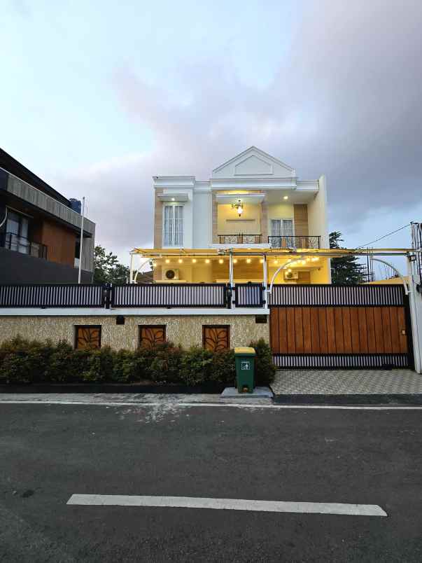 dijual rumah jl raya komplek marinir