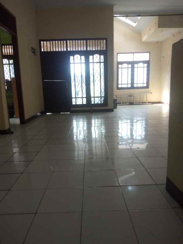 dijual rumah jl raya taman cimanggu