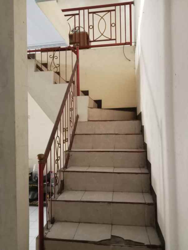 dijual rumah jl raya taman cimanggu