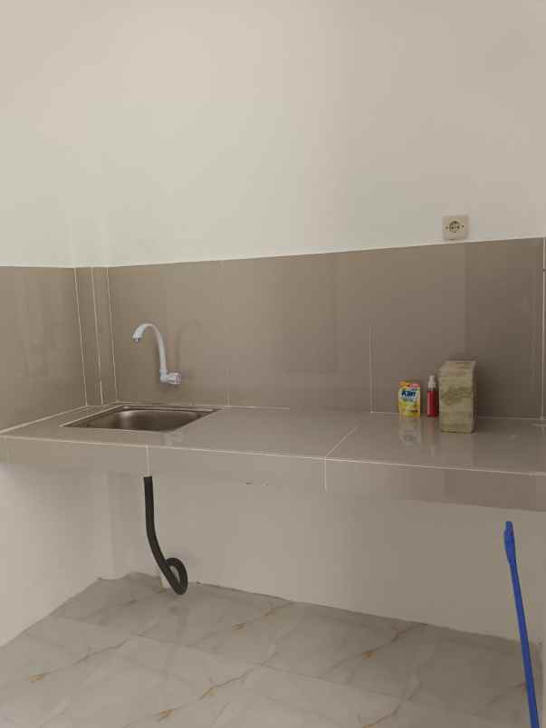 dijual rumah jl raya tugu macan citayam