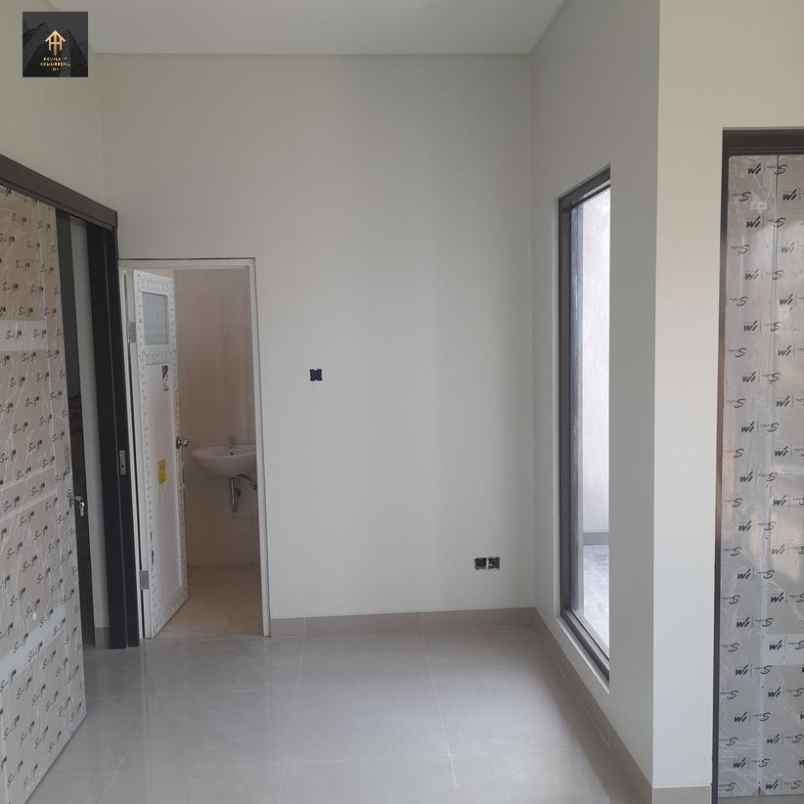 dijual rumah jl riung bandung