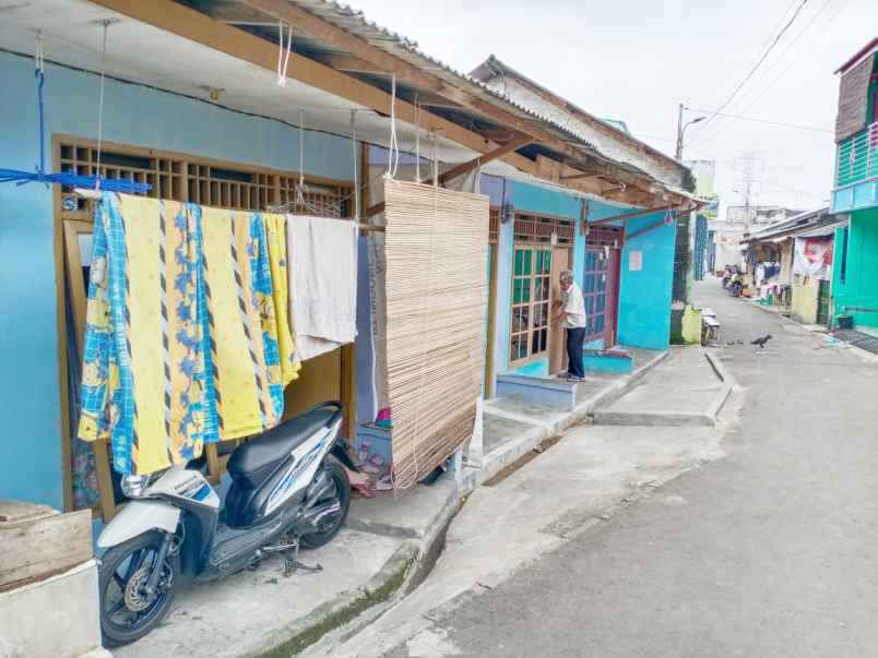 dijual rumah jl swadaya 4 rt 07 rw 05